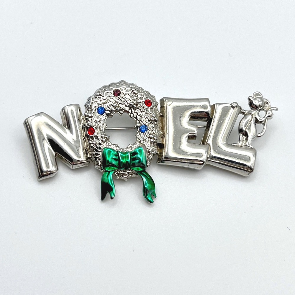 JJ Jonette Jewelry Noel Christmas Wreath Mouse‎ Brooch Pin Silver Tone Vintage